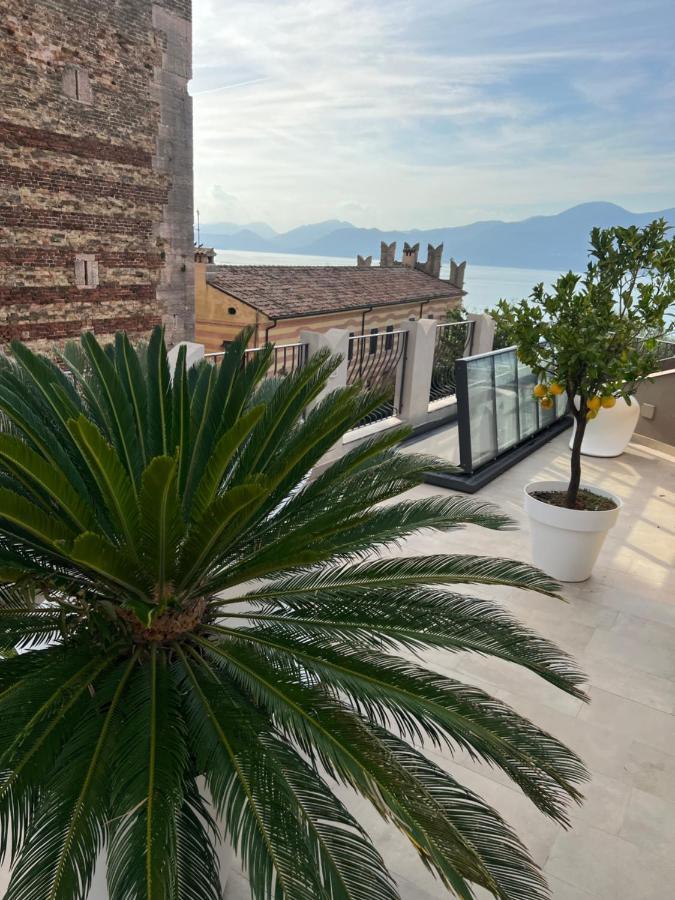 Suite La Castellana Torri Del Benaco Dış mekan fotoğraf