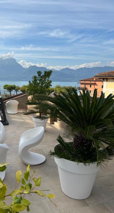 Suite La Castellana Torri Del Benaco Dış mekan fotoğraf