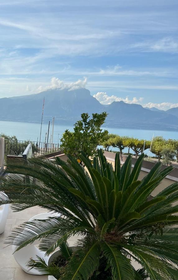 Suite La Castellana Torri Del Benaco Dış mekan fotoğraf