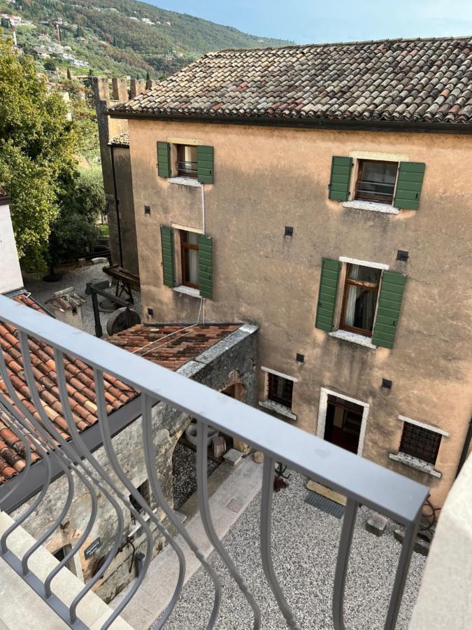 Suite La Castellana Torri Del Benaco Dış mekan fotoğraf