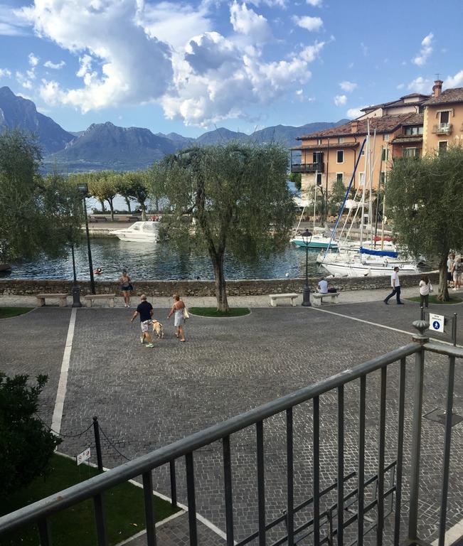 Suite La Castellana Torri Del Benaco Dış mekan fotoğraf