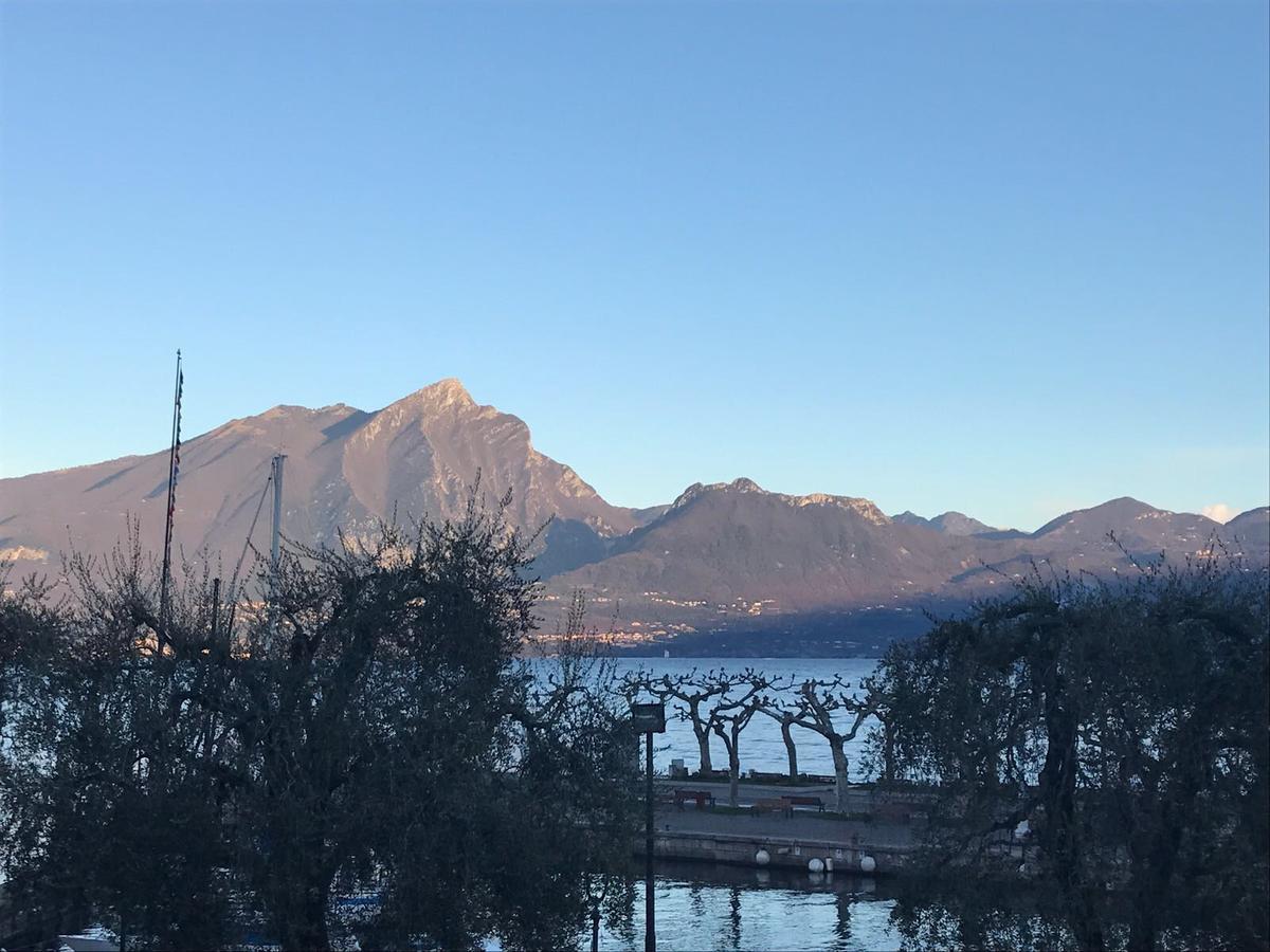 Suite La Castellana Torri Del Benaco Dış mekan fotoğraf