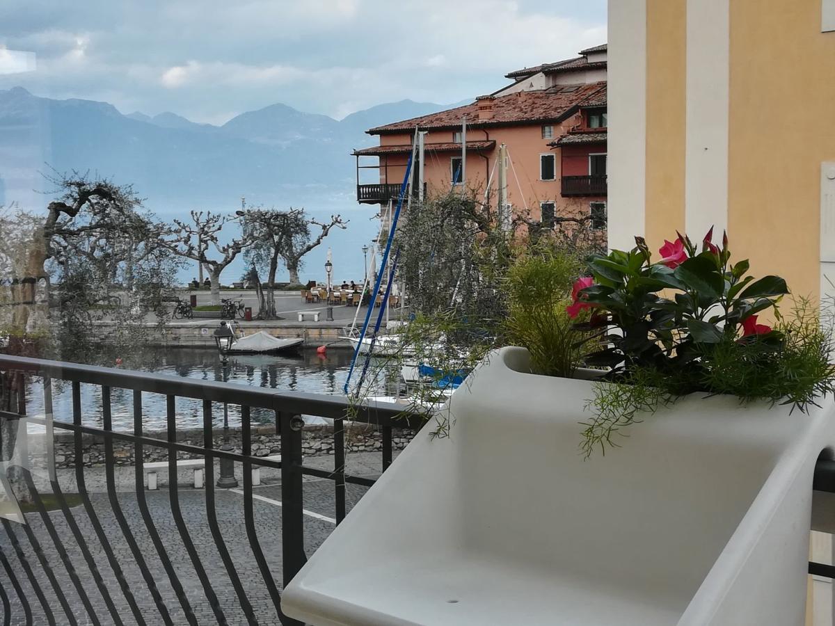 Suite La Castellana Torri Del Benaco Dış mekan fotoğraf
